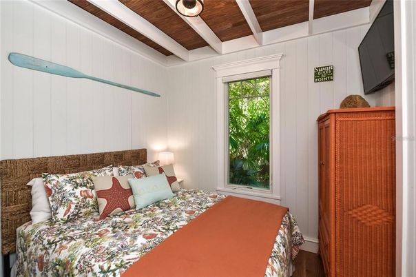 Bedroom, Interior, Wooden Beams, Wooden Ceilings