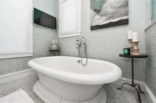 Bathroom, Free Standing Baths, Interior