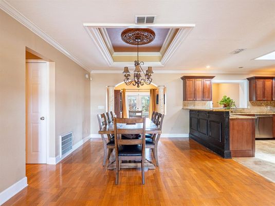 Chandelier, Dining room, Interior, Kitchen, Recessed Lighting, Wood Texture Flooring