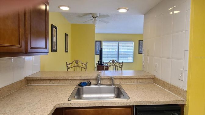 Dining room, Interior, Kitchen, Recessed Lighting