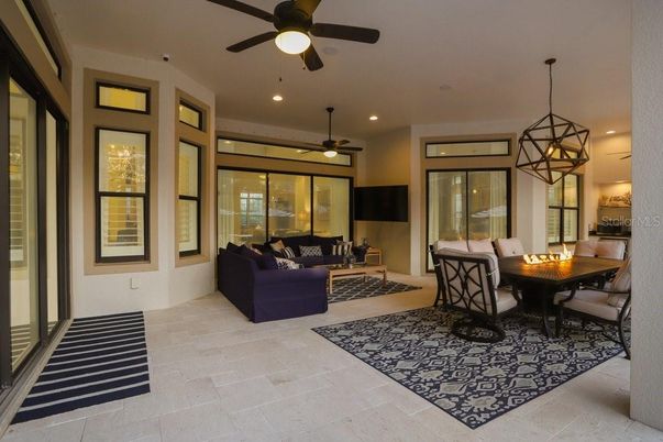 Dining room, Interior, Living room, Pendant Lights, Recessed Lighting
