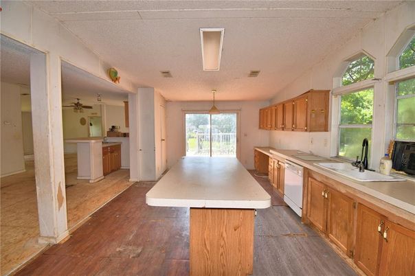 Interior, Kitchen, Pendant Lights, Wood Texture Flooring