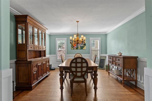 Chandelier, Dining room, Interior, Wood Texture Flooring