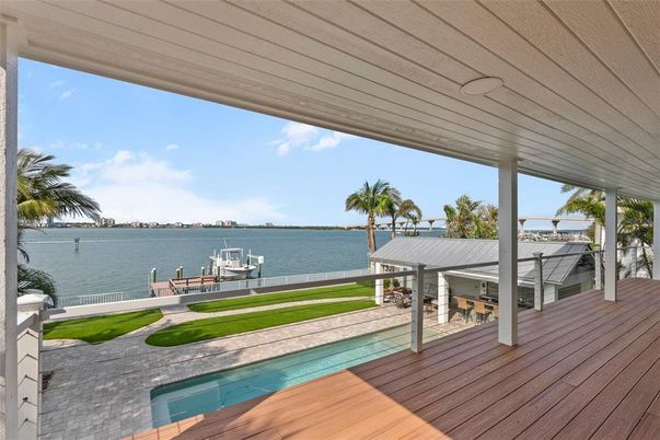 Exterior, Pool, Water