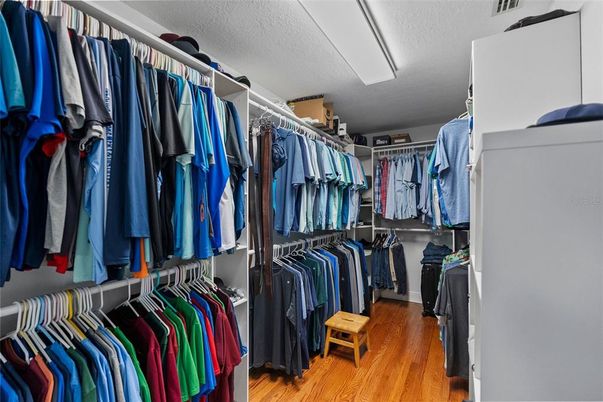 Interior, Walk-in Closets, Wood Texture Flooring