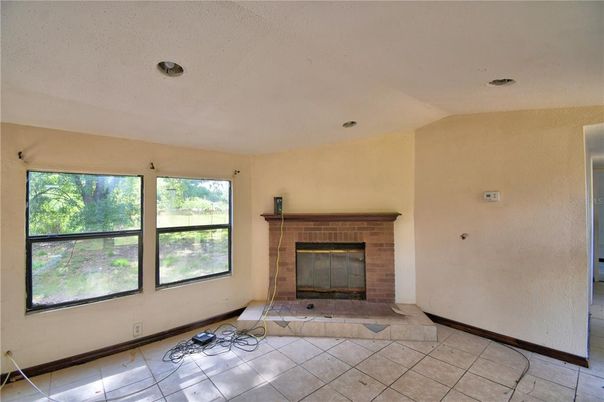 Fireplace, Interior, Recessed Lighting