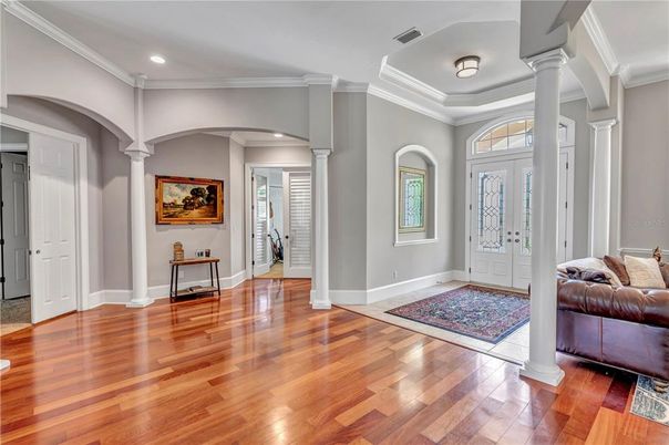Interior, Recessed Lighting, Wood Texture Flooring