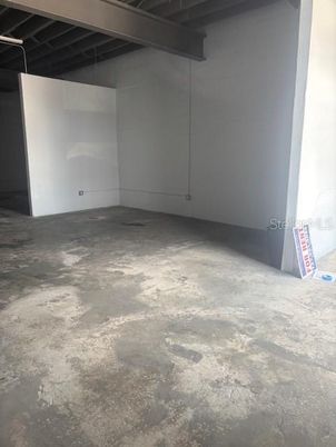 Empty room, Interior, Wooden Beams