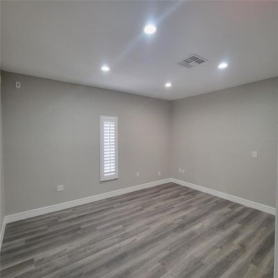Empty room, Interior, Recessed Lighting, Wood Texture Flooring