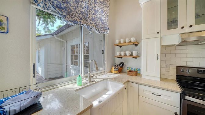 Interior, Kitchen