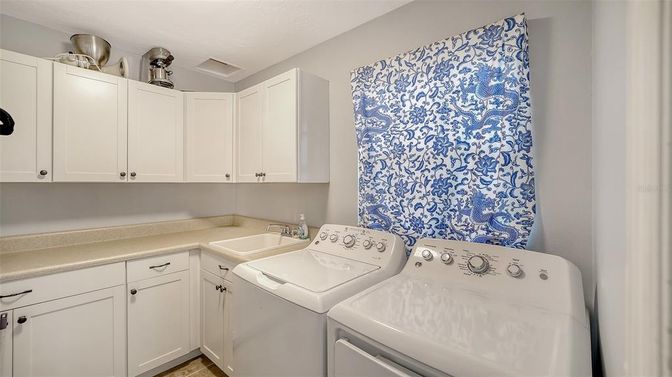 Interior, Washer