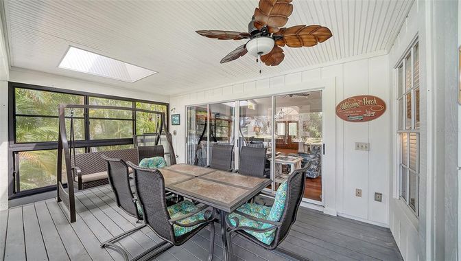 Dining room, Interior, Sun Room, Wood Texture Flooring