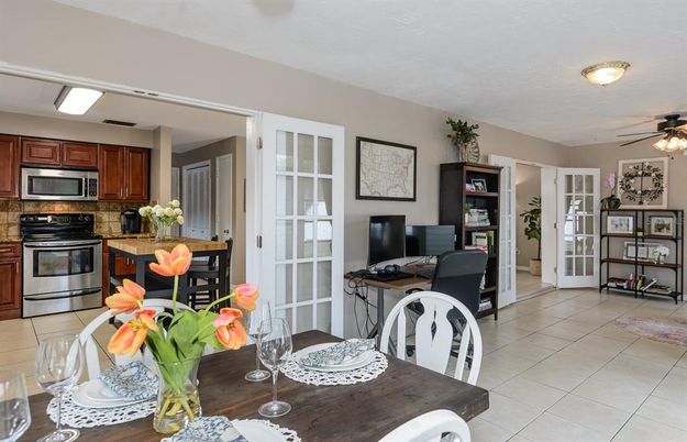 Dining room, Interior, Kitchen, Stainless Steel Appliances