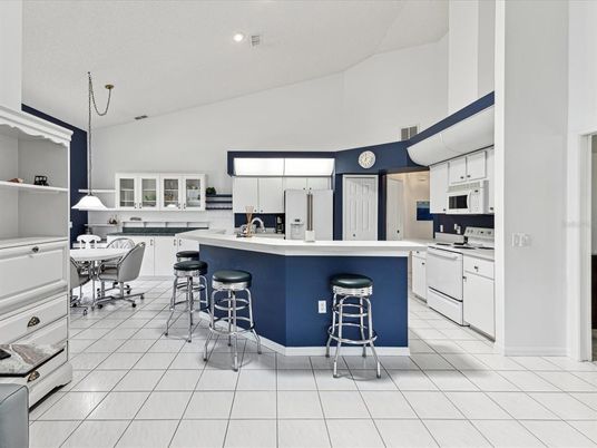 Dining room, Interior, Kitchen, Pendant Lights, Recessed Lighting