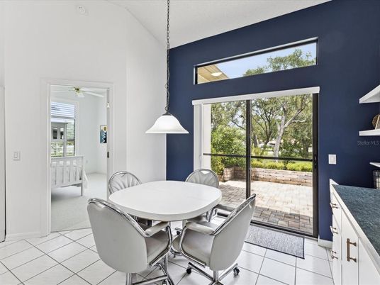 Dining room, Interior, Pendant Lights