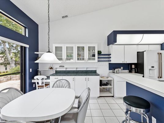 Dining room, Interior, Kitchen, Pendant Lights