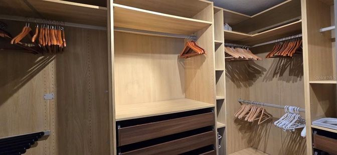 Interior, Walk-in Closets