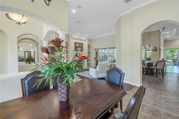 Dining room, Interior, Living room, Pendant Lights, Recessed Lighting