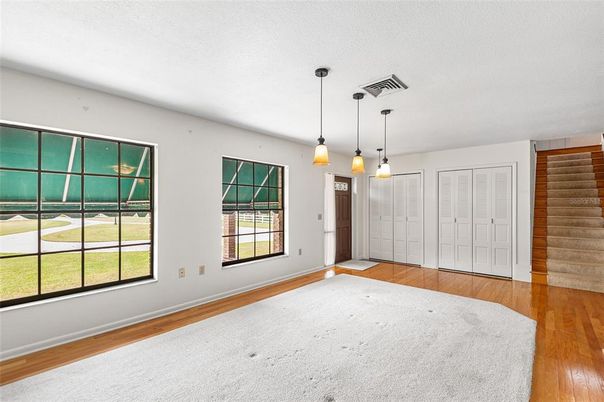 Empty room, Interior, Pendant Lights, Wood Texture Flooring, Wooden Walls