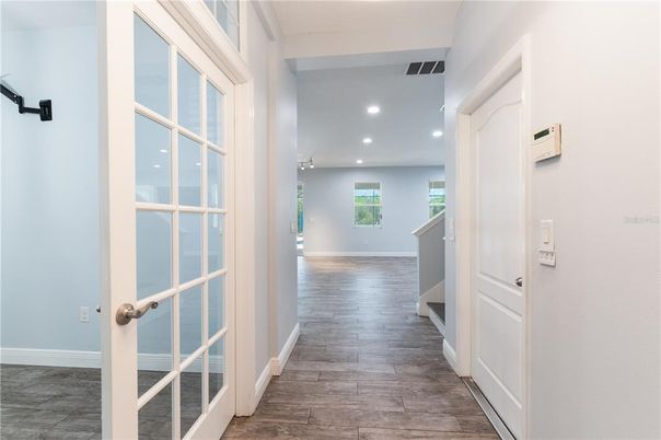 Interior, Recessed Lighting, Wood Texture Flooring