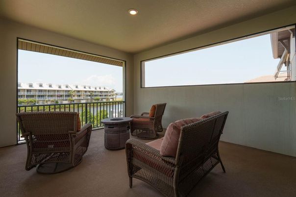 Interior, Recessed Lighting, Water