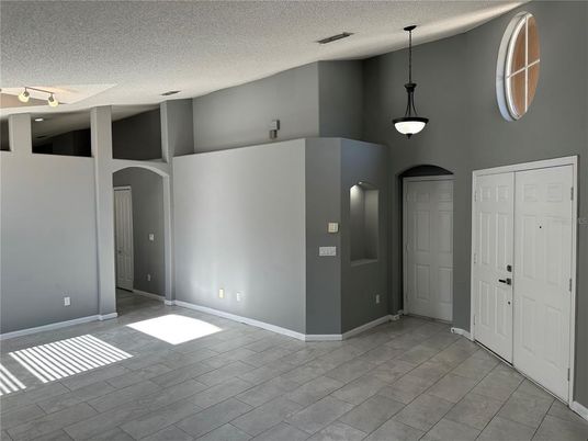 Empty room, Interior, Pendant Lights