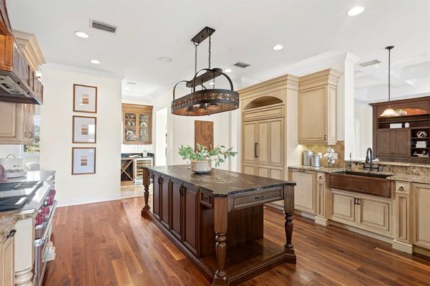 Interior, Kitchen, Pendant Lights, Recessed Lighting, Wood Texture Flooring