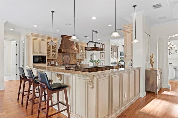 Interior, Kitchen, Pendant Lights, Recessed Lighting, Wood Texture Flooring