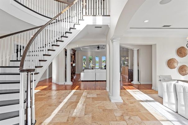 Interior, Recessed Lighting, Wood Texture Flooring
