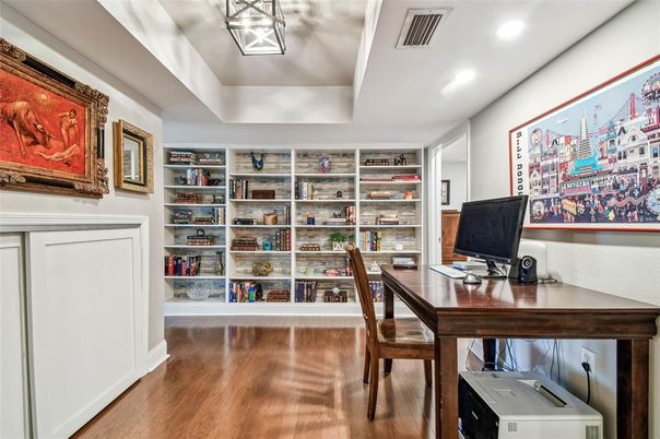 Home Office, Interior, Recessed Lighting, Wood Texture Flooring