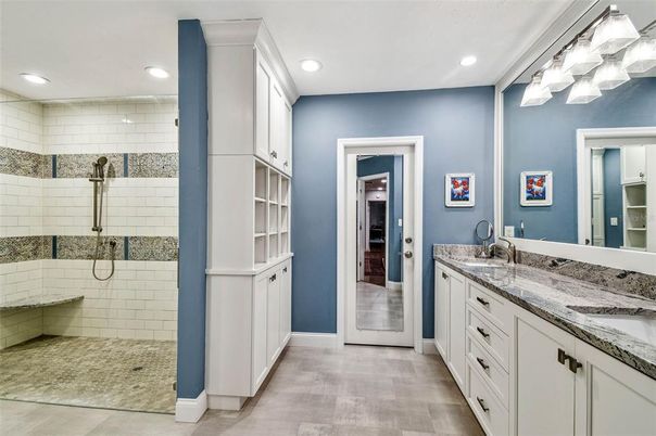 Bathroom, Dual Sink Vanities, Interior, Recessed Lighting