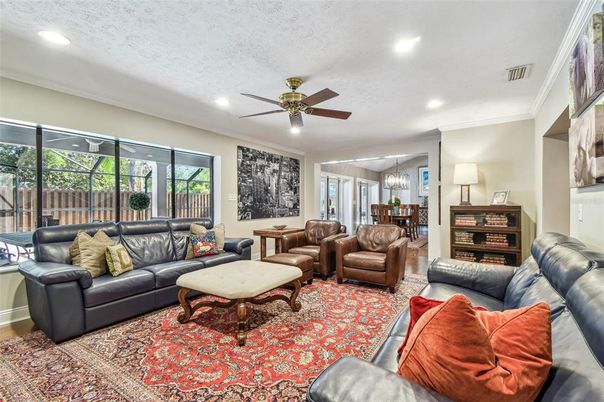 Chandelier, Dining room, Interior, Living room, Recessed Lighting
