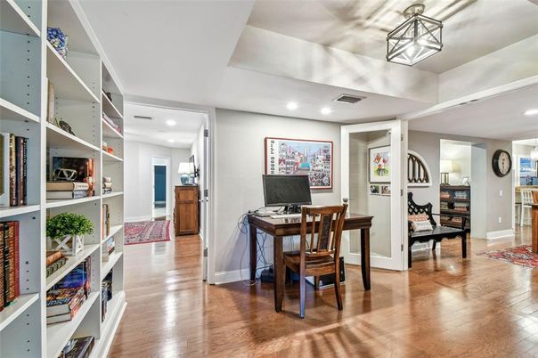 Home Office, Interior, Recessed Lighting, Wood Texture Flooring