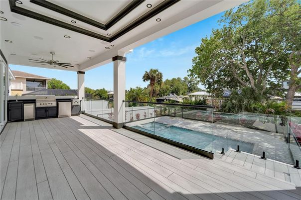 Exterior, Wood Texture Flooring