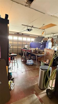 Garage, Interior