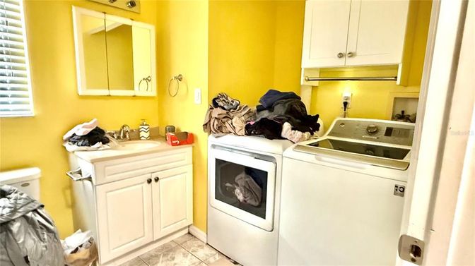 Interior, Washer