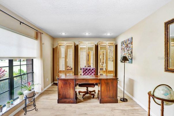 Home Office, Interior, Recessed Lighting, Wood Texture Flooring