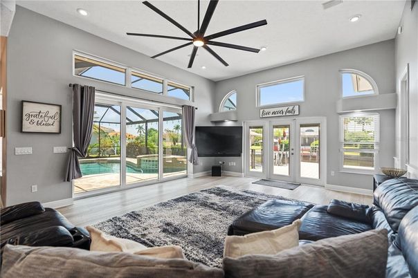 Interior, Living room, Recessed Lighting, Wood Texture Flooring