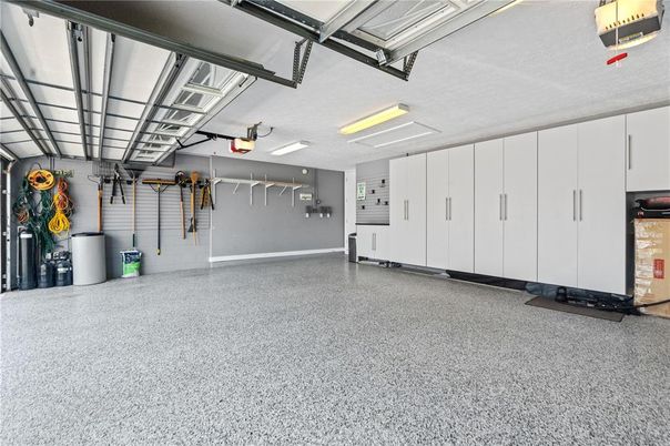 Garage, Interior