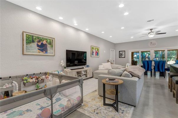 Dining room, Interior, Living room, Recessed Lighting