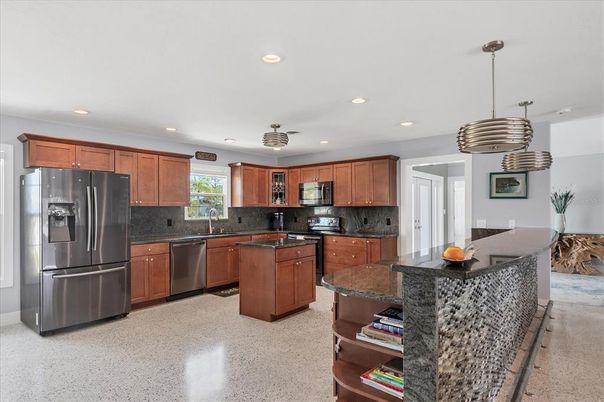 Interior, Kitchen, Pendant Lights, Recessed Lighting, Stainless Steel Appliances