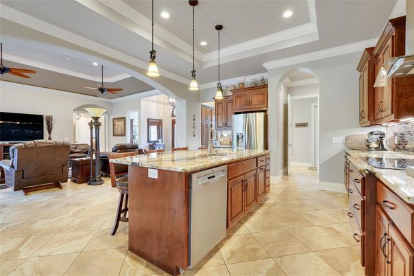 Interior, Kitchen, Living room, Pendant Lights, Recessed Lighting, Stainless Steel Appliances