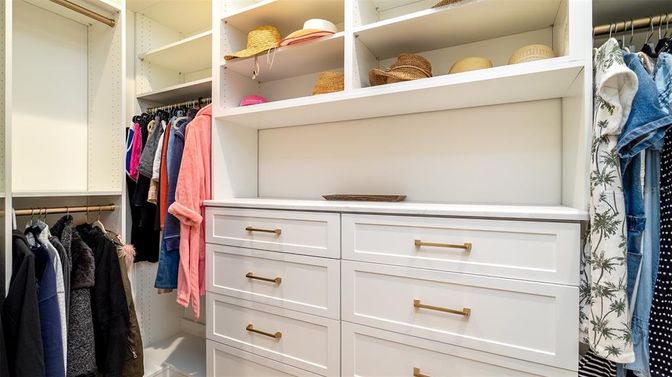 Interior, Walk-in Closets
