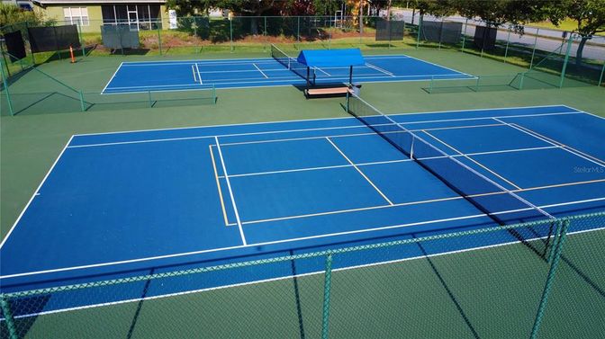 Exterior, Tennis Courts