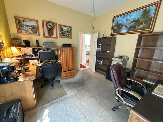 Home Office, Interior