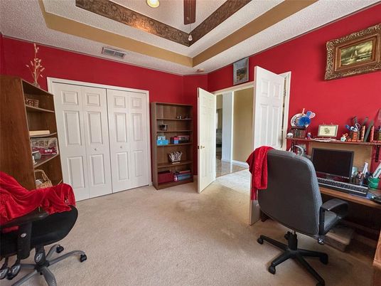Home Office, Interior