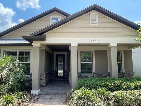Exterior, Facade, American Craftsman
