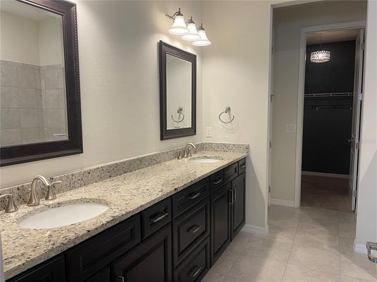 Bathroom, Dual Sink Vanities, Interior