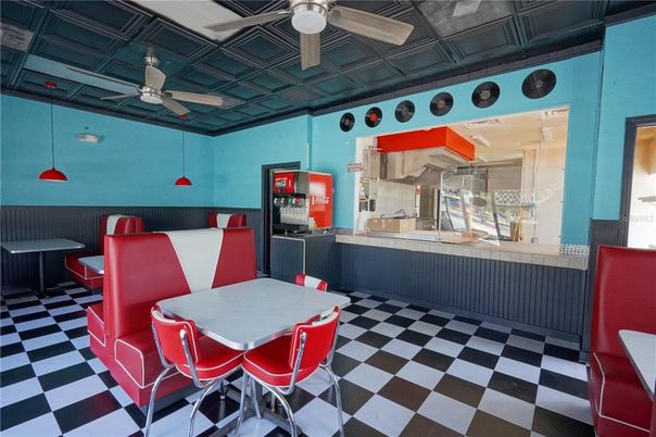 Dining room, Interior