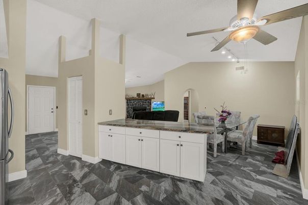 Dining room, Interior